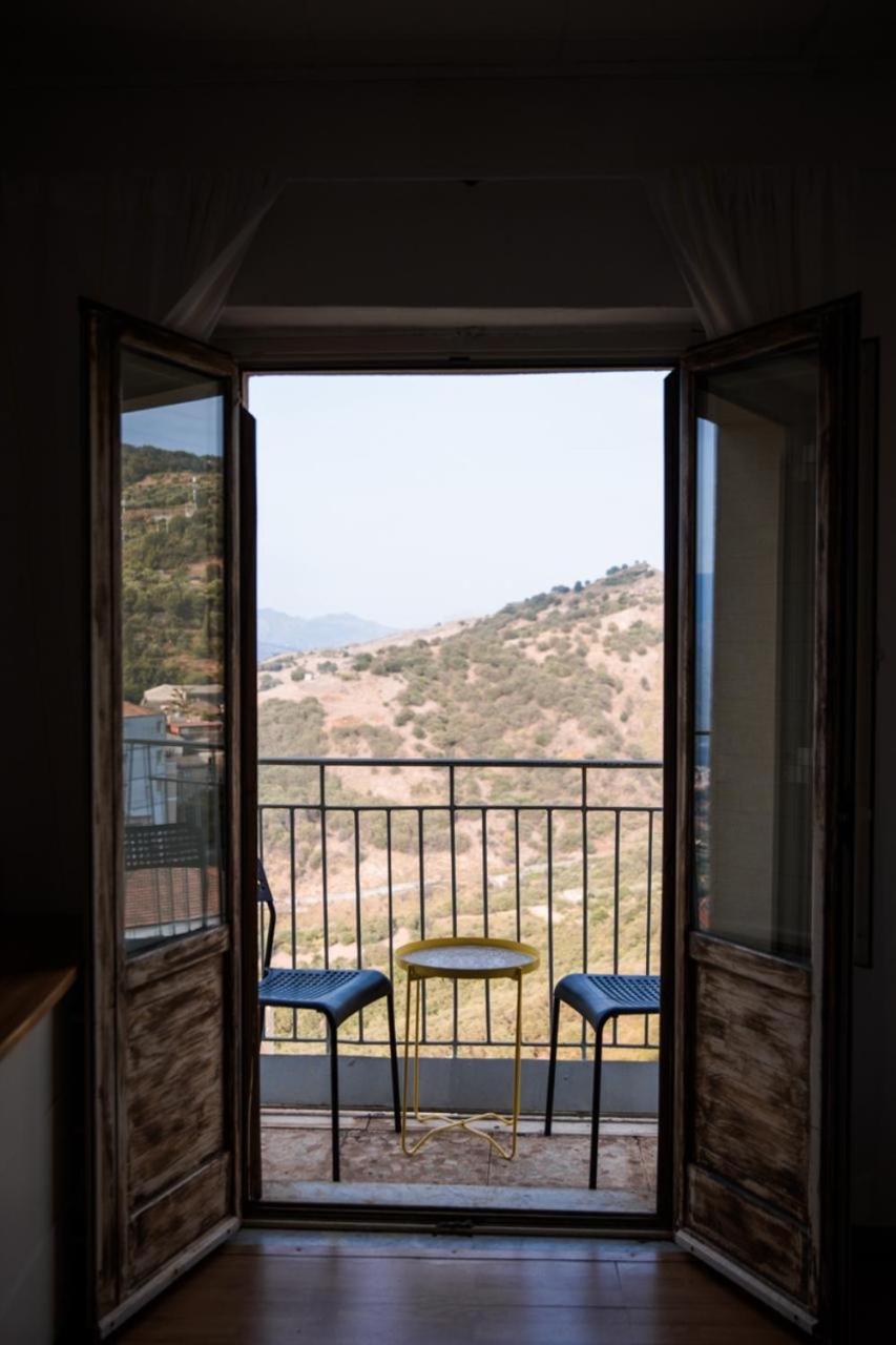 Le Chevalier Apartment Castiglione De Sicilia Exteriér fotografie