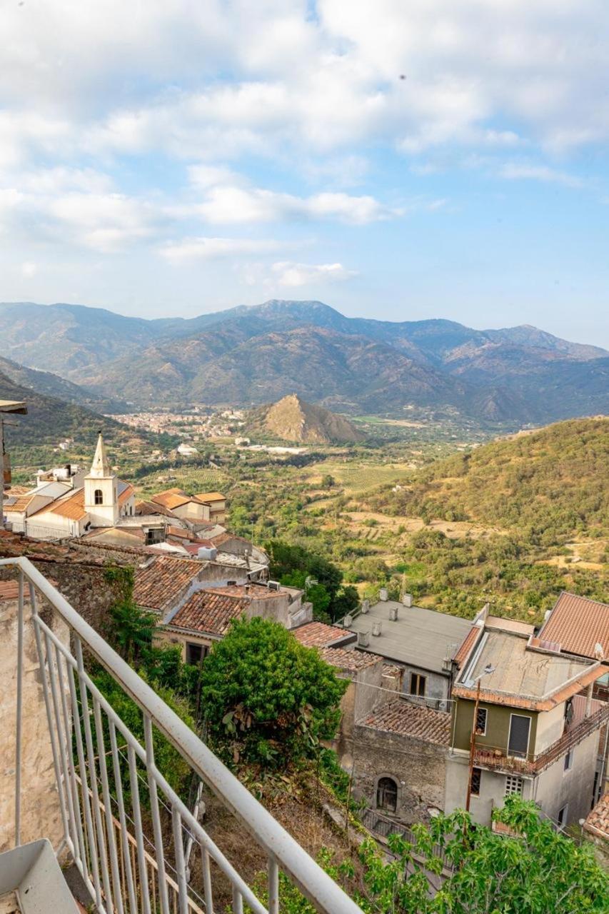 Le Chevalier Apartment Castiglione De Sicilia Exteriér fotografie