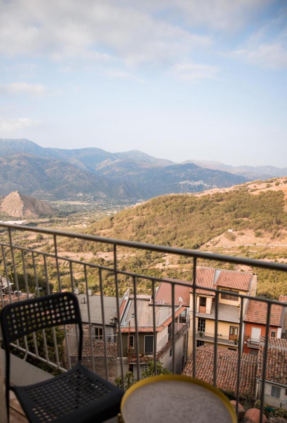 Le Chevalier Apartment Castiglione De Sicilia Exteriér fotografie